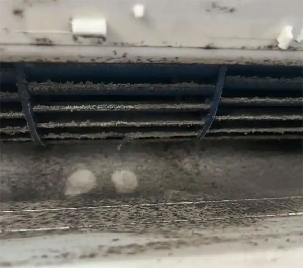 平乡空调吹的风有股烧焦味是怎么回事